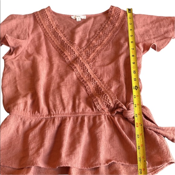 Mine Crossover Tie Front Rust Colored Top - Picture 11 of 12